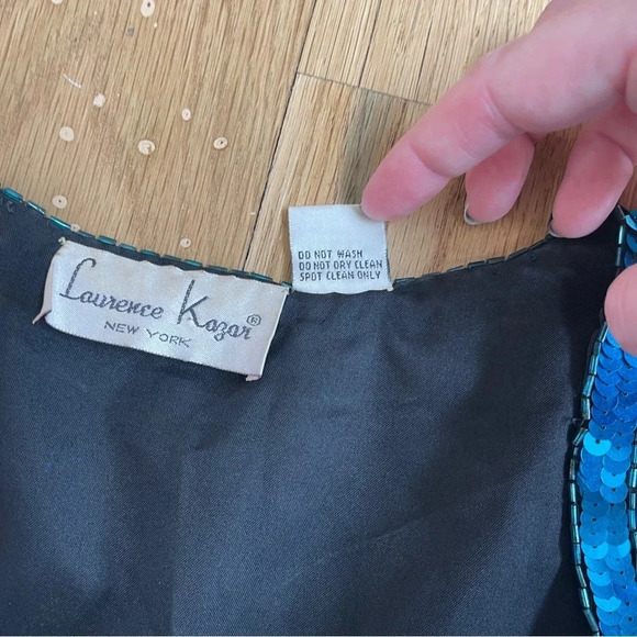 Vintage 80s Laurence Kazar hand-beaded sequin top, size petite Large; 100% silk - Picture 4 of 11